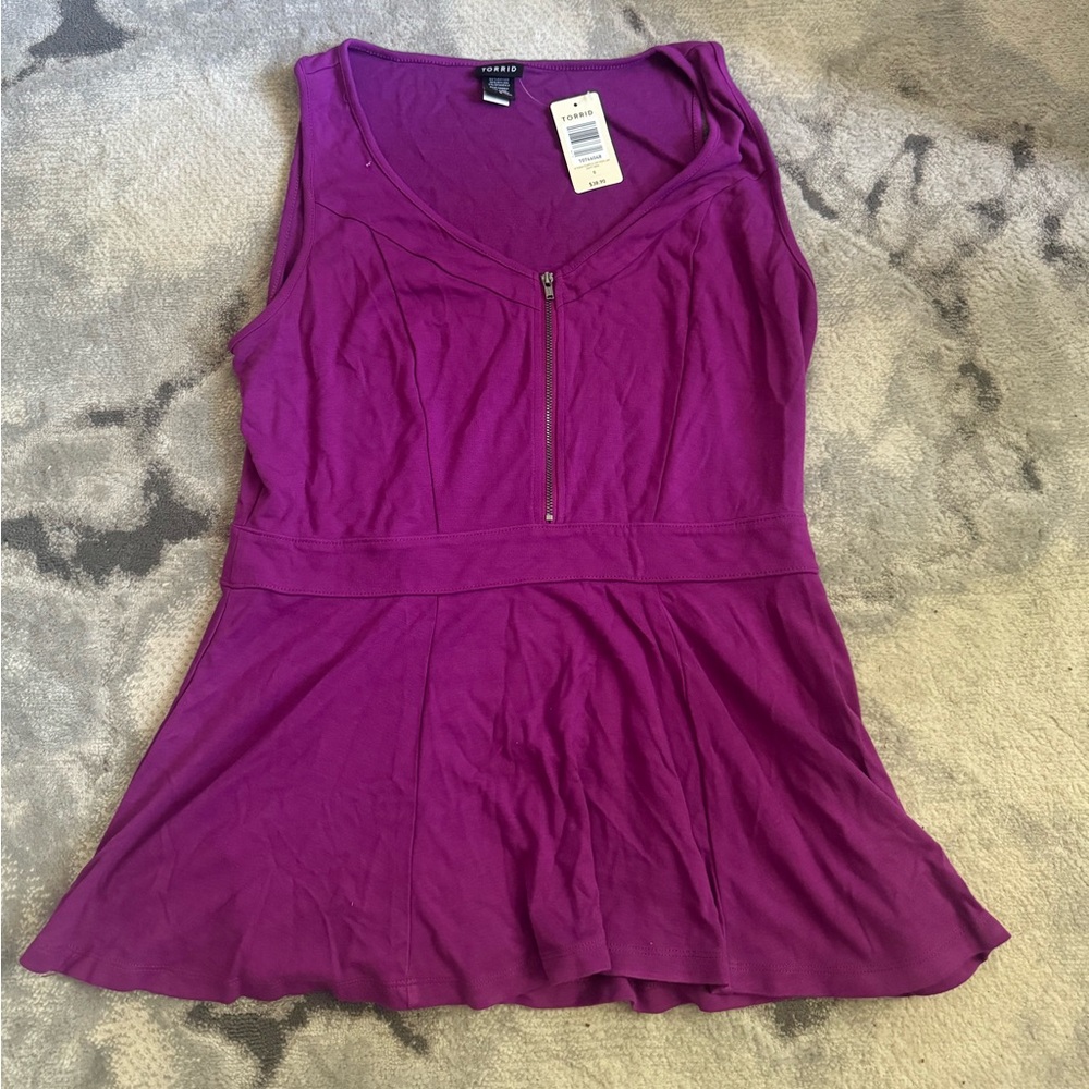 NWT women’s Torrid purple top plus size 0